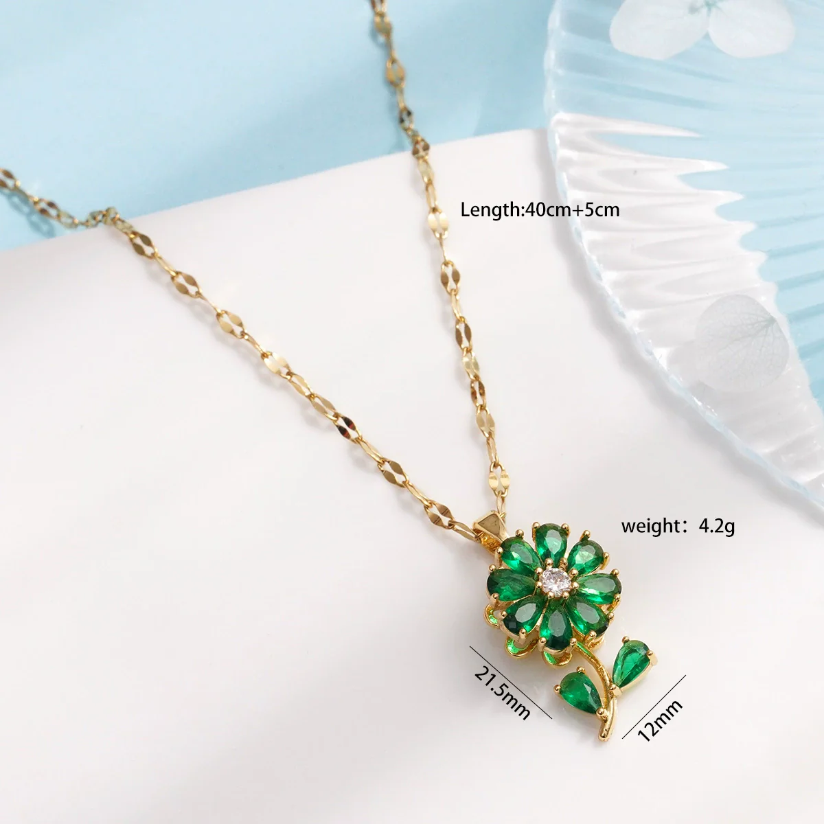 Wholesale Female Titanium Steel And Copper Ochain Necklace With Microinlaid Zircon Rotating Flower Pendant Light Luxury Style Electroplating Treatment - Image 8