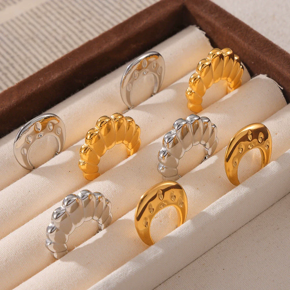 Wholesale Geometric 18K Gold Plated Titanium Steel Twist Earrings For Women - Image 3
