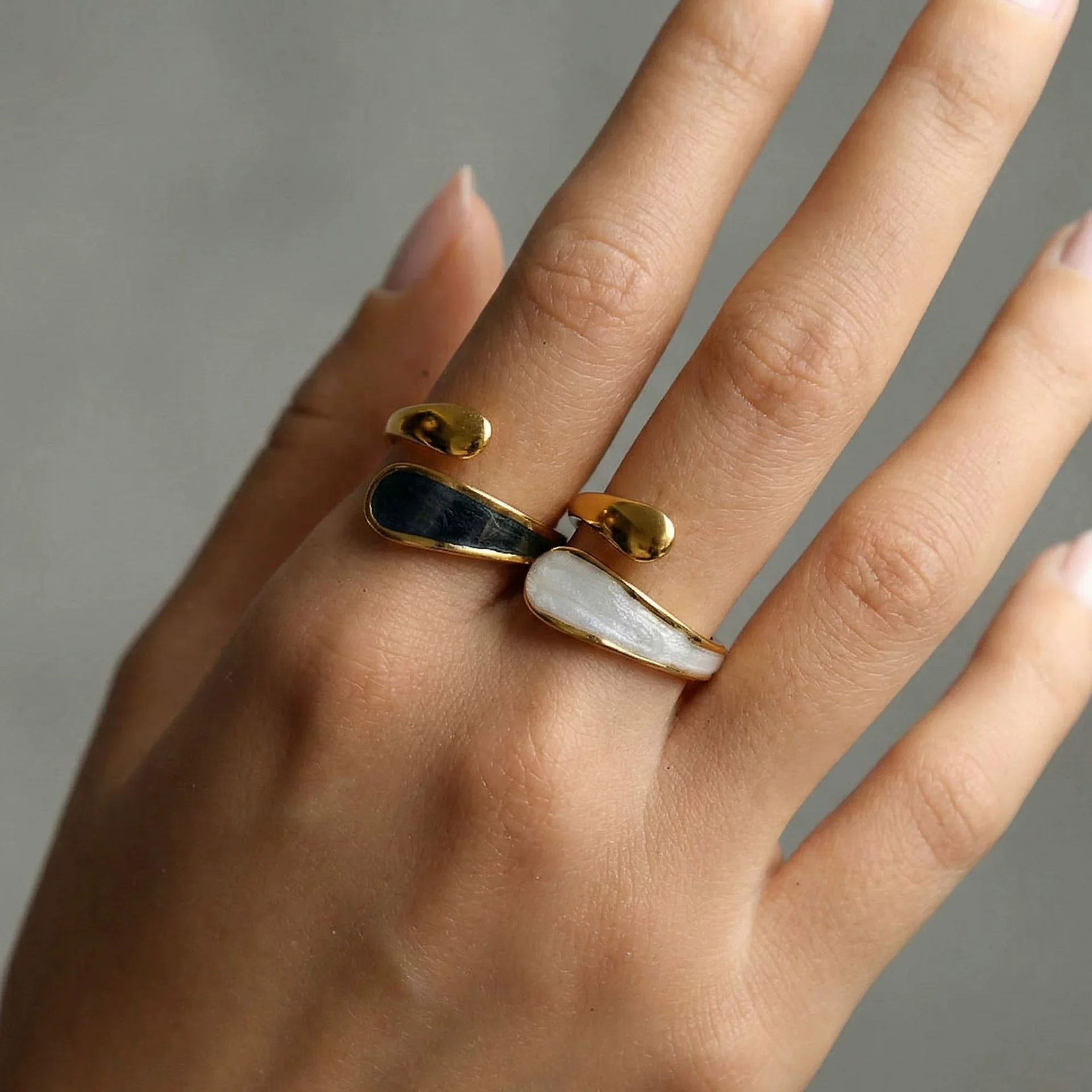 Wholesale Geometric And Heart Shape Electroplated Stainless Steel Ring For Women And Men - Image 5