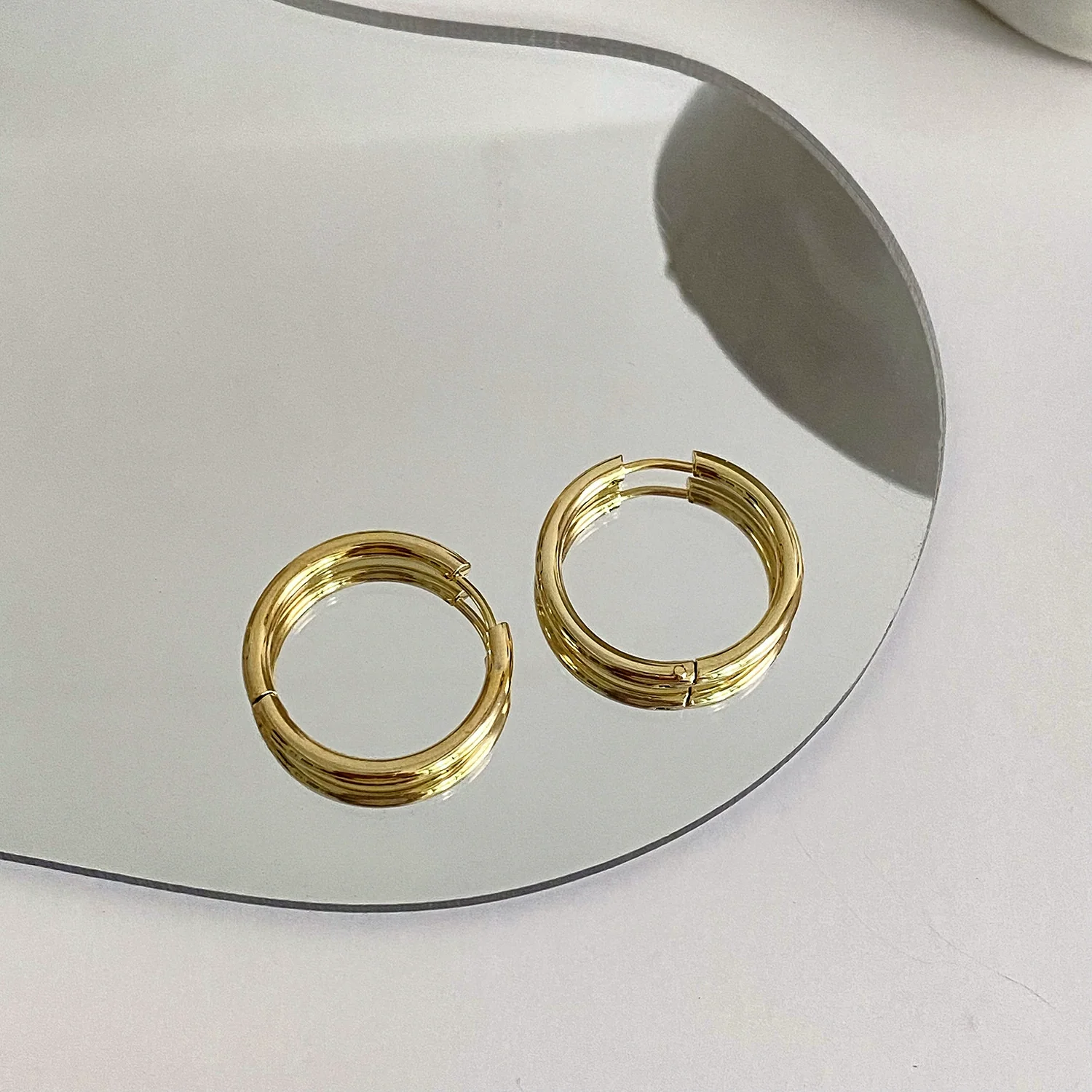 Wholesale Geometric Copper Ear Stud Earrings With Electroplating - Image 2