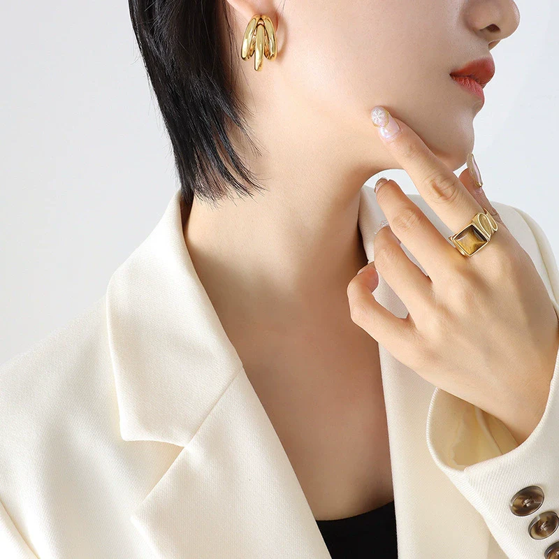 Wholesale Geometric Cshaped Hollow Round Tube Goldplated Titanium Steel Earrings With Niche Design - Image 3