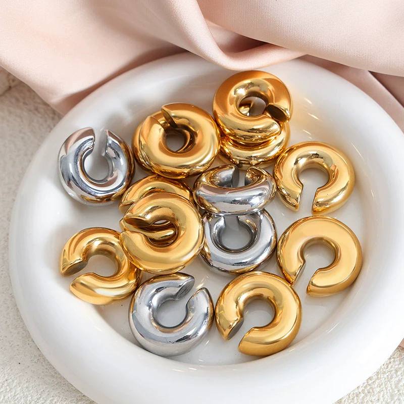Wholesale Geometric Electroplated Titanium Steel Ear Clips For Girls Fashion Jewelry - Image 2