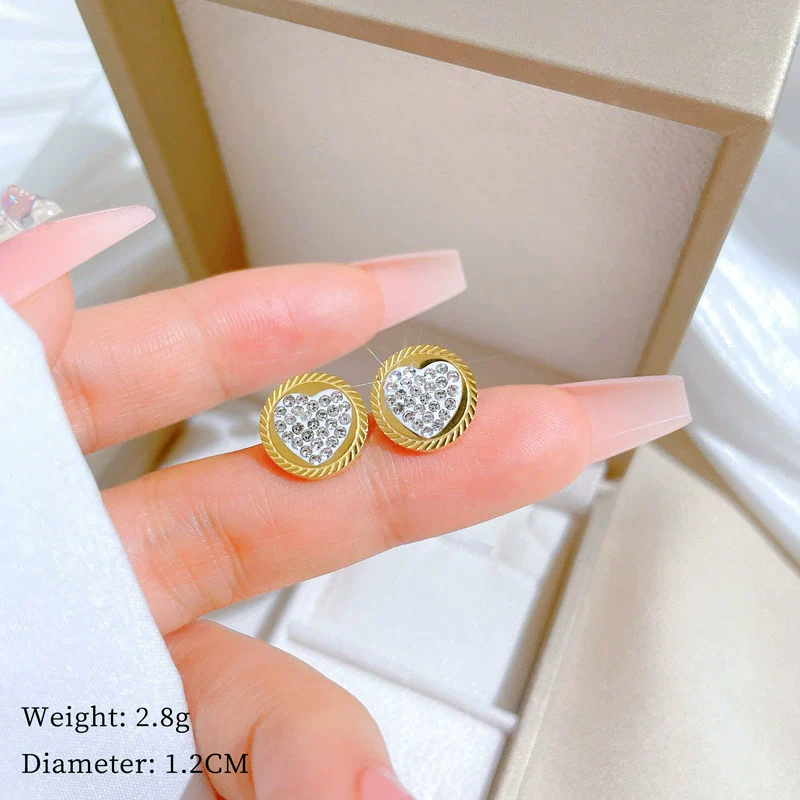 Wholesale Geometric Electroplated Titanium Steel Necklace Unisex - Image 10