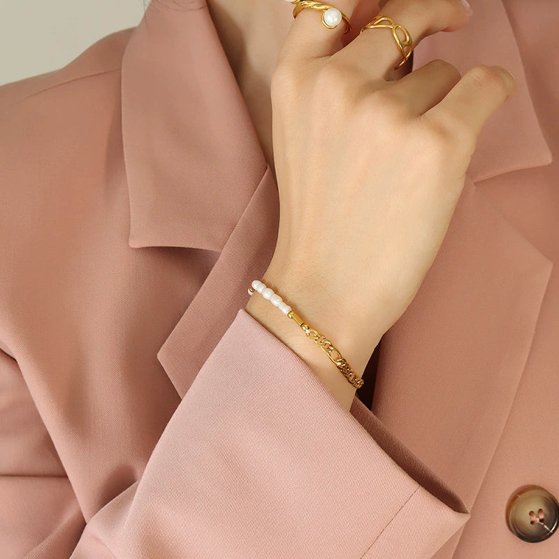 Wholesale Geometric Electroplated Titanium Steel Strip Beaded Chain Bracelet With Freshwater Pearl For Women - Image 5