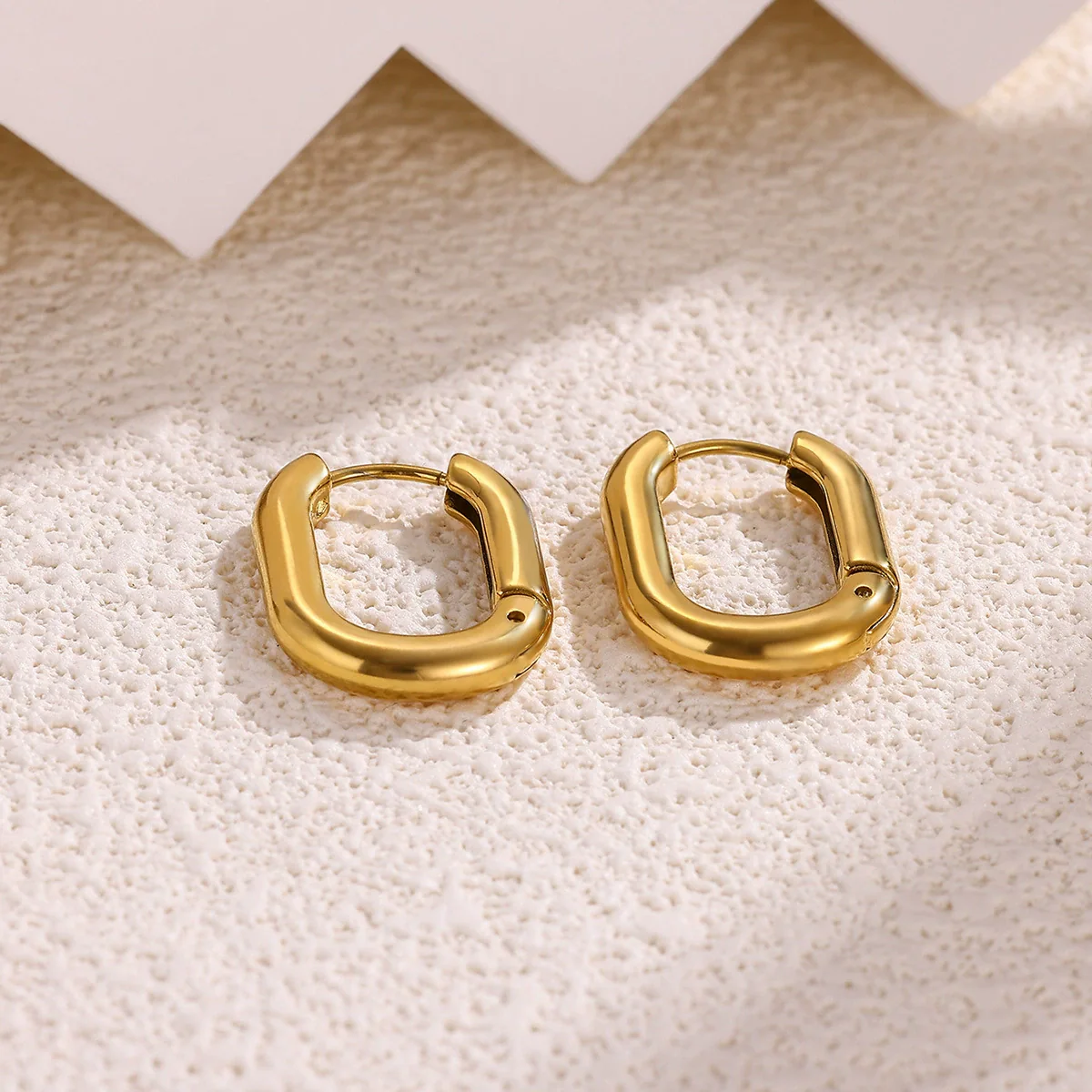 Wholesale Geometric Stainless Steel 18K Gold Plated Hollow Oval Ring Circle Earrings For Men And Women - Image 3