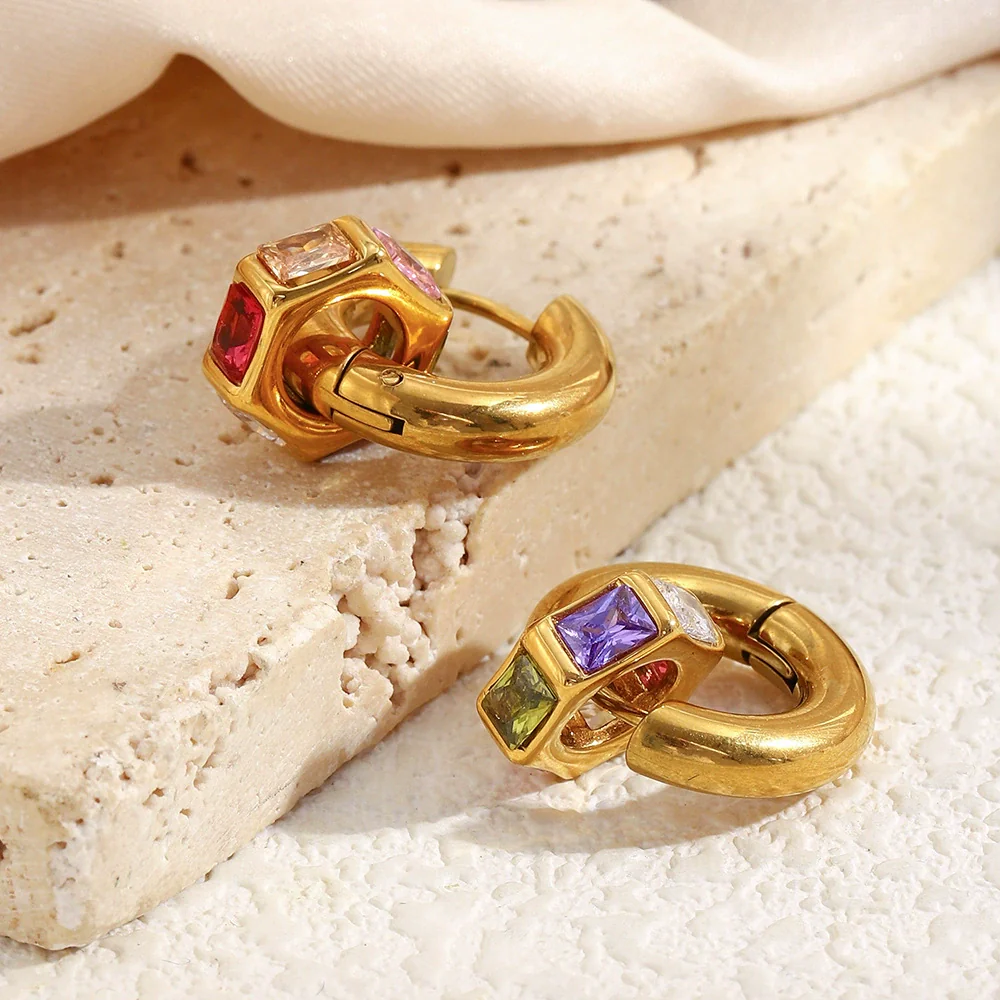 Wholesale Geometric Stainless Steel 18K Gold Plated Hoop Earrings For Women Light Luxury Style - Image 4