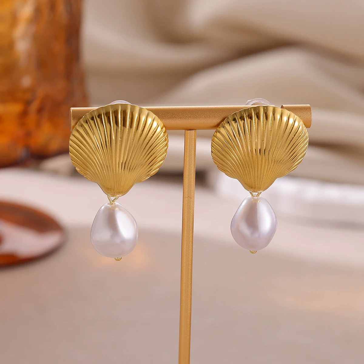 Wholesale Geometric Stainless Steel And Gold Electroplated Starfish Shell Earrings For Women And Men - Image 2