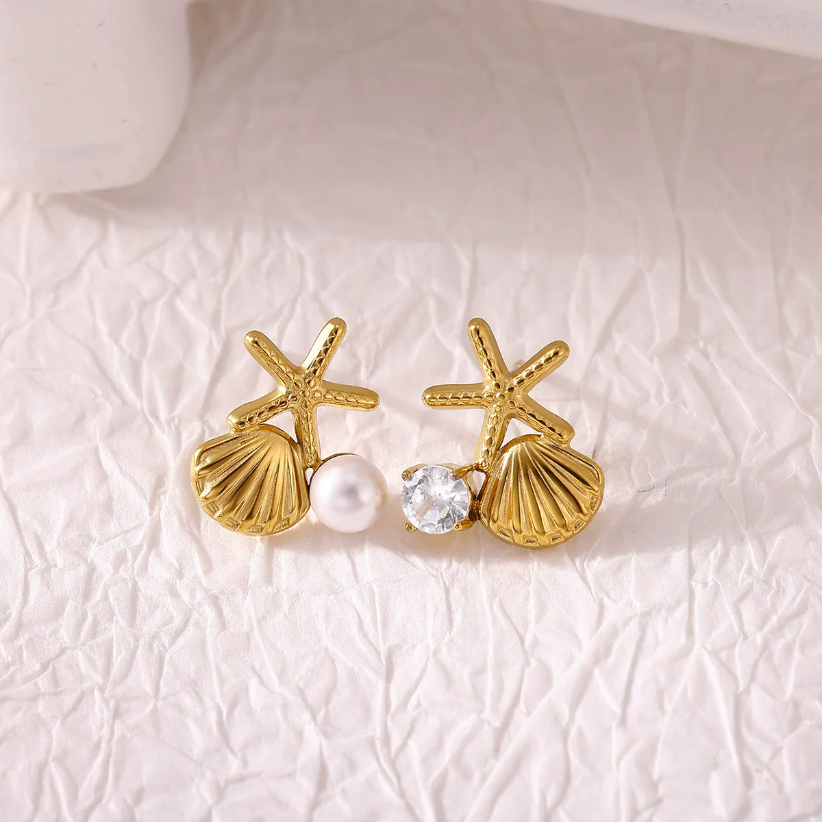Wholesale Geometric Stainless Steel And Gold Electroplated Unisex Starfish Shell Earrings With Imitation Pearl And Zircon - Image 3