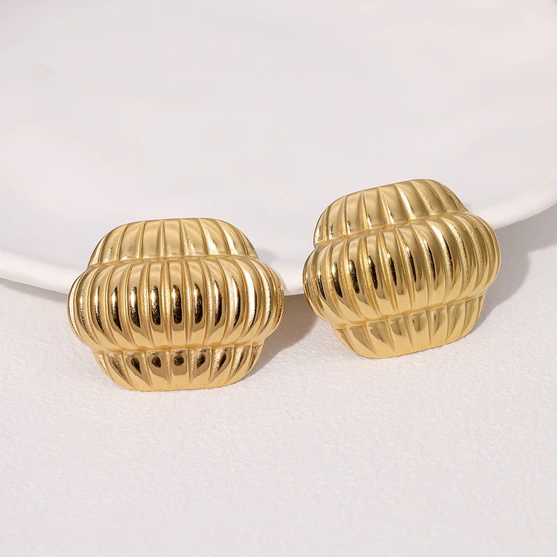 Wholesale Geometric Stainless Steel Electroplated Earrings For Women - Image 3