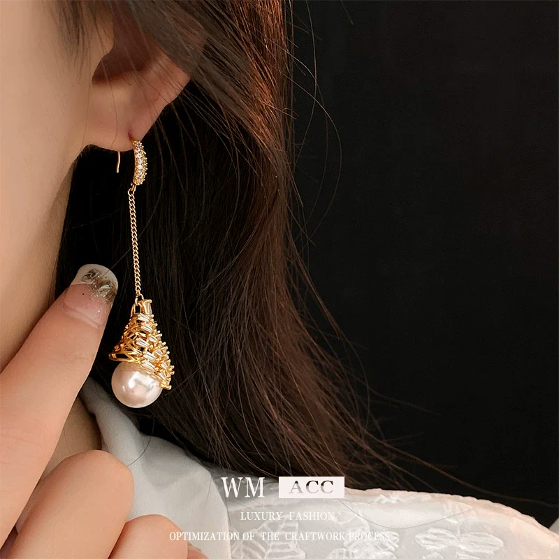 Wholesale Geometric Zircon Pearl Gold Electroplated Women's Ear Hook Earrings - Image 4
