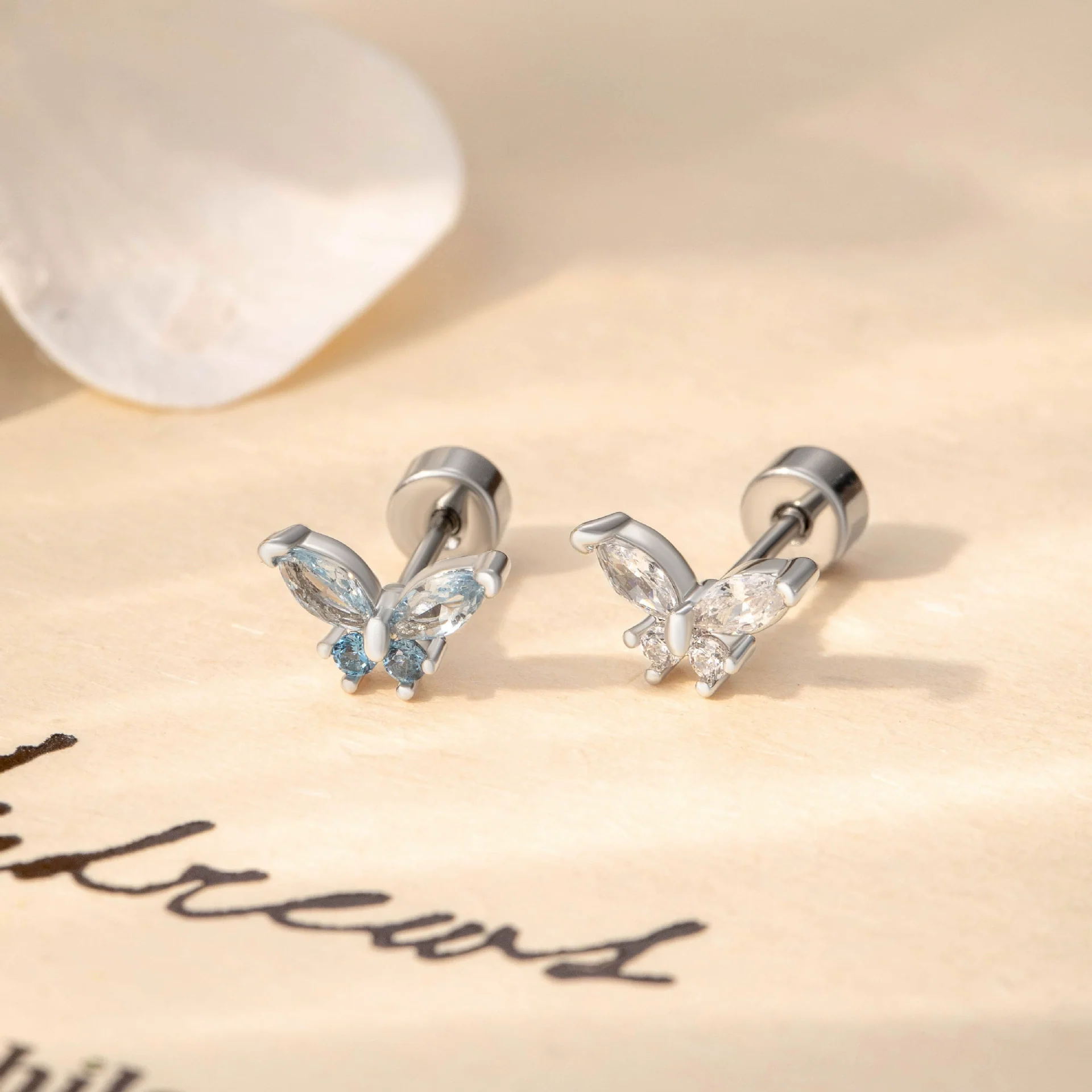 Wholesale Girly Butterfly Titanium Steel Ear Nails With Electroplating And Animal Pattern - Image 2