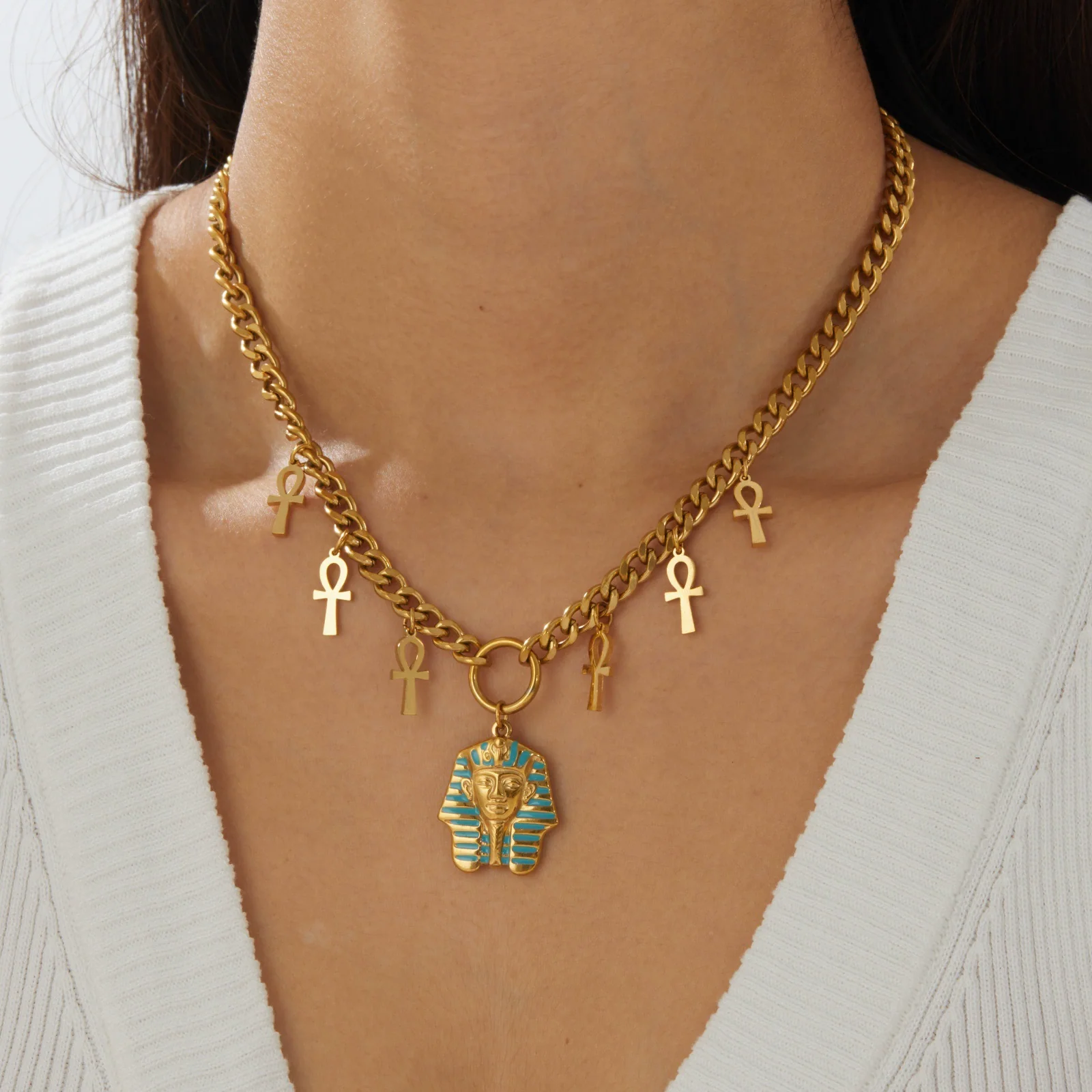 Wholesale Gold Plated Stainless Steel Medieval Style Cross Pendant Necklace For Women - Image 2