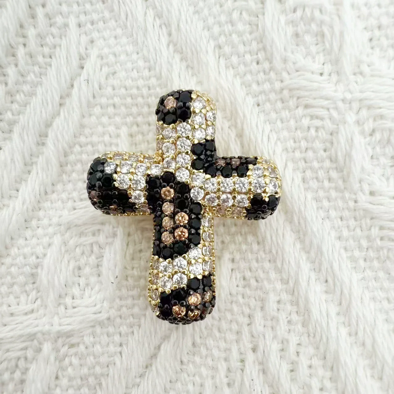 Wholesale Gold Plated Zircon Encrusted Chubby Cross Pendant Diy Jewelry Accessories Made Of Copper - Image 16
