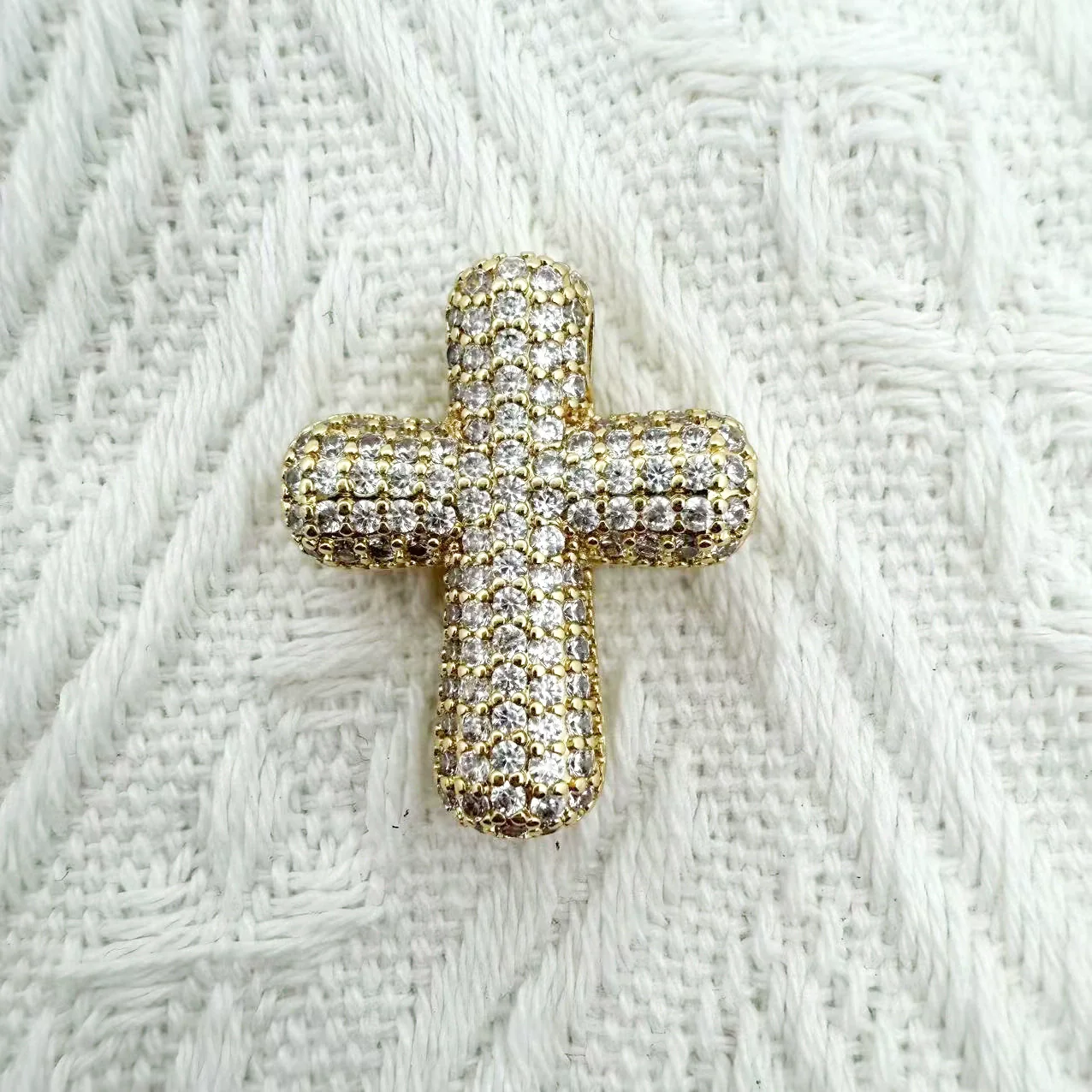 Wholesale Gold Plated Zircon Encrusted Chubby Cross Pendant Diy Jewelry Accessories Made Of Copper - Image 7