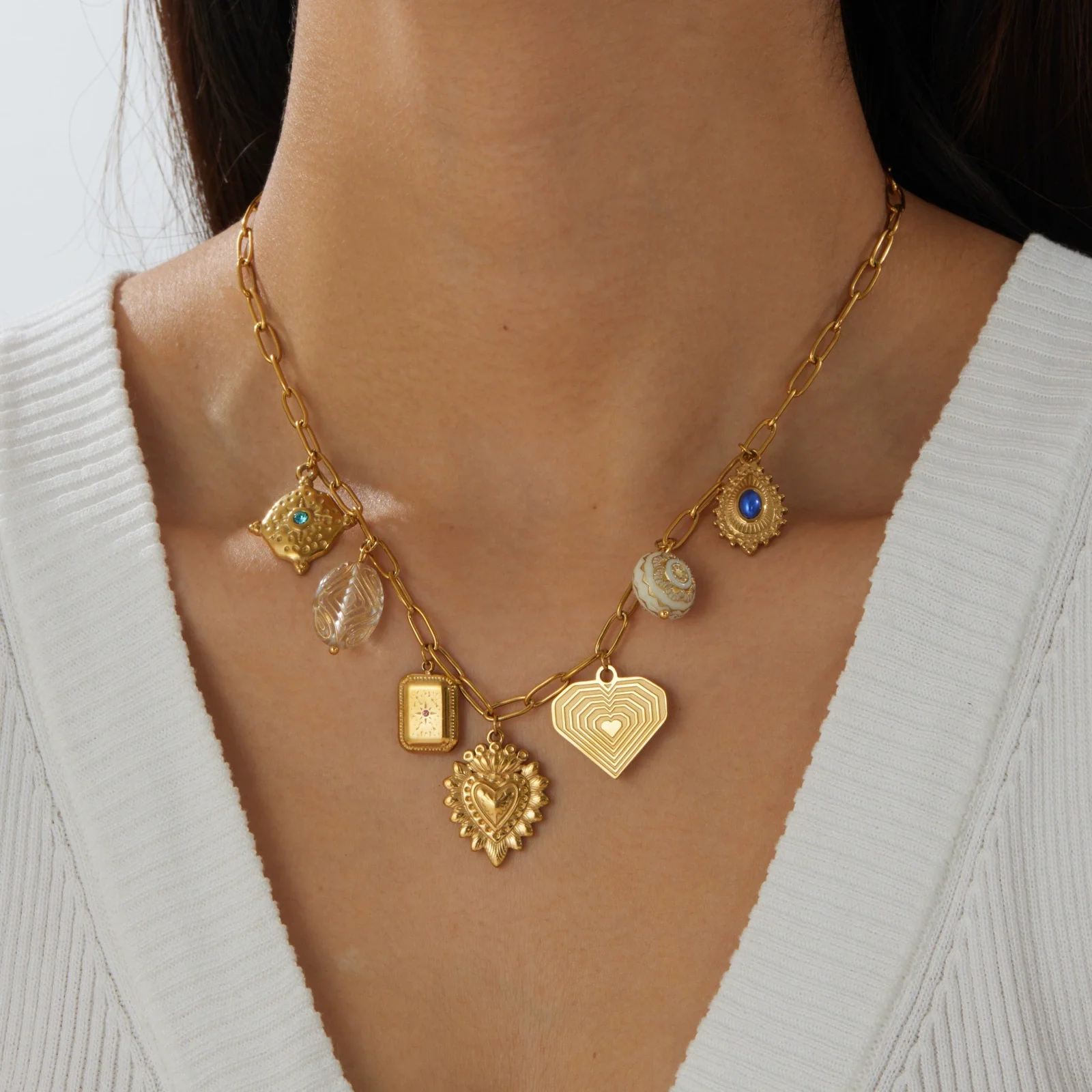Wholesale Goldplated Stainless Steel Palace Style Heartshaped Pendant Necklace With Cross Round Chain For Women - Image 2