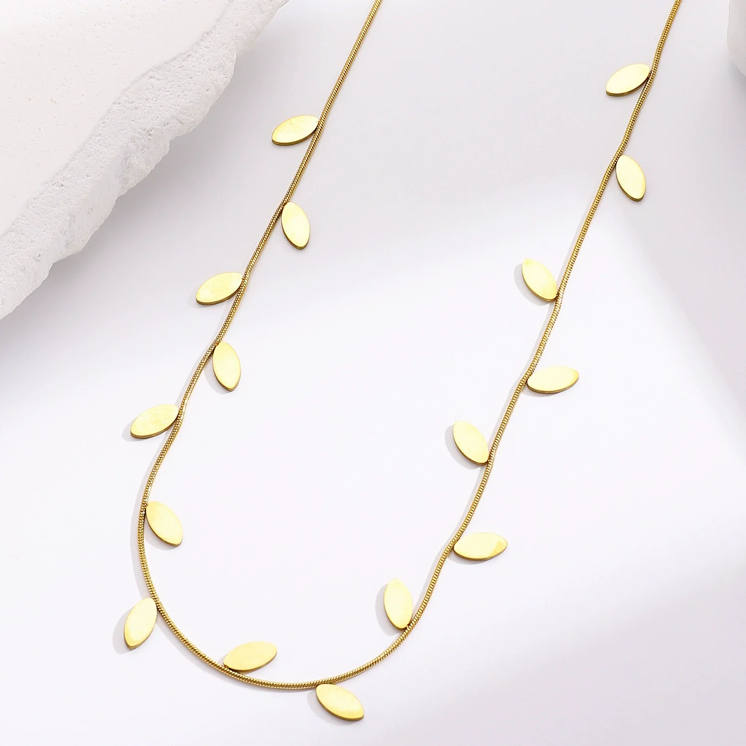 Wholesale Goldplated Stainless Steel Plants And Flowers Leaf Necklace And Bracelet Set Women's Accessories - Image 4