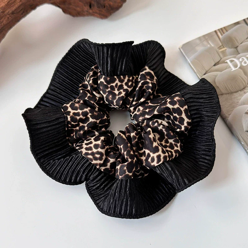Wholesale Hair Ring Retro Leopard Lace Fabric Handmade Women's Fashion Niche Design Elegant Hair Rope Large Bowel Ring - Image 4