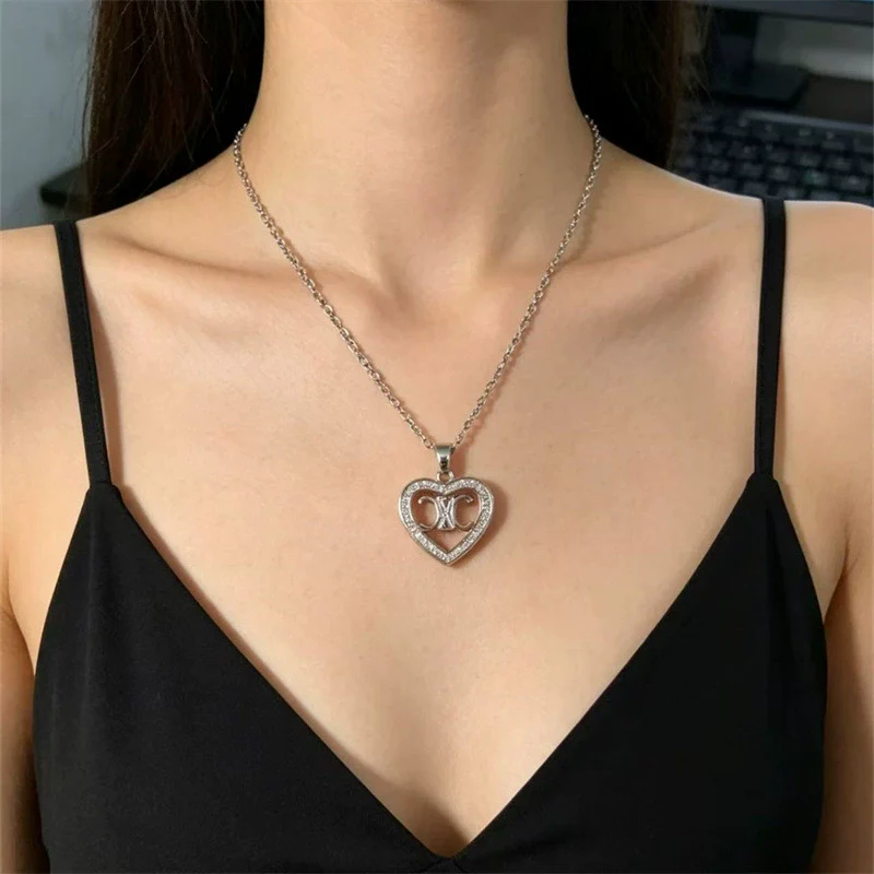 Wholesale Heartshaped Diamondstudded Rose Dragonfly Butterfly Pendant Necklace For Couples Copper Inlaid With Zircon 18K Real Gold Plated Titanium Steel Flash O Chain - Image 3