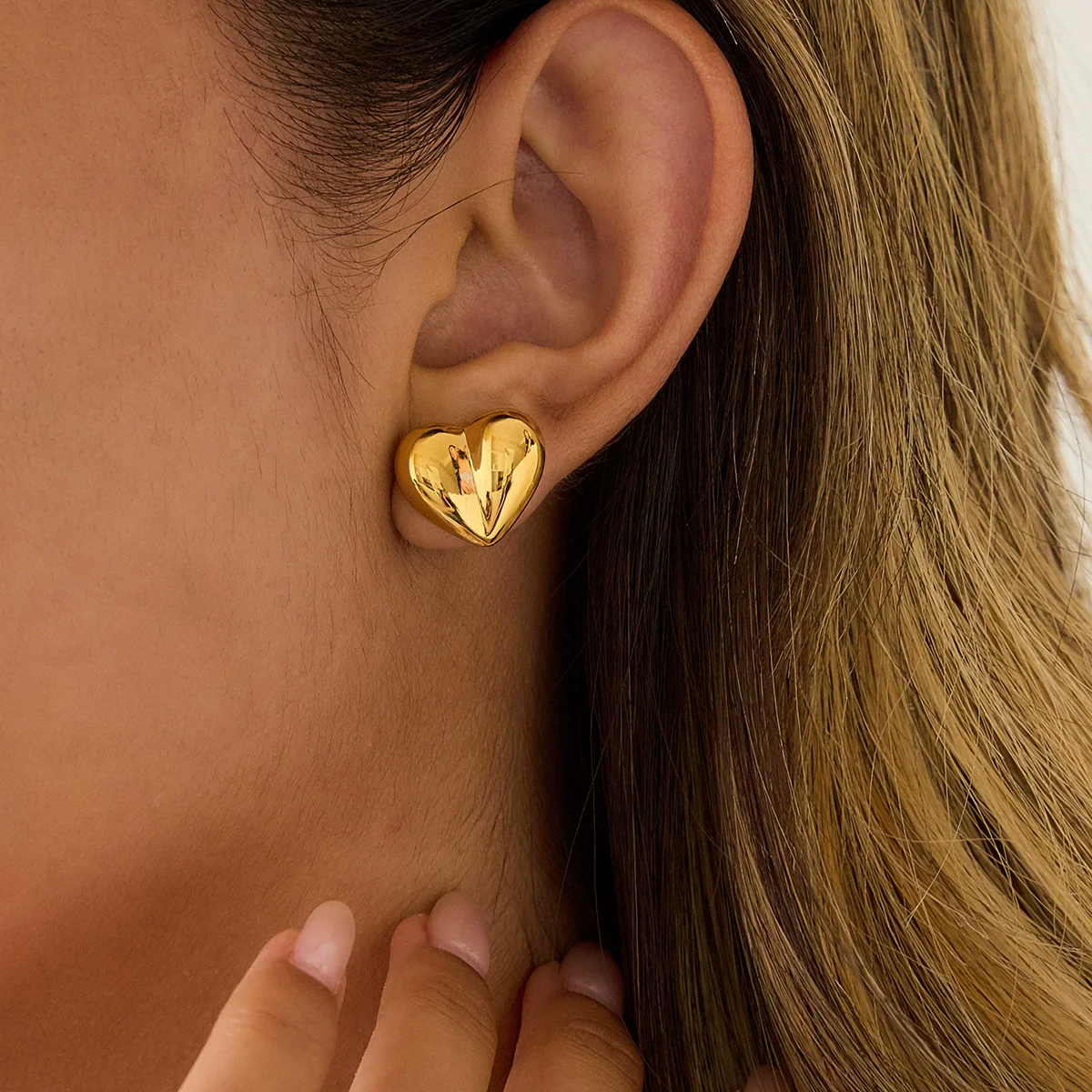 Wholesale Highend Minimalist Electroplated Stainless Steel Heart Shape Earrings For Women