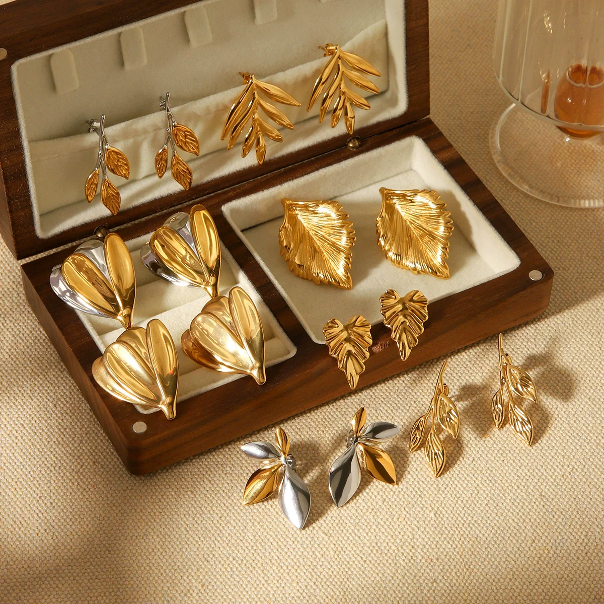 Wholesale Ins Style 18K Gold Electroplated Stainless Steel Geometric Leaf Earrings For Women - Image 2