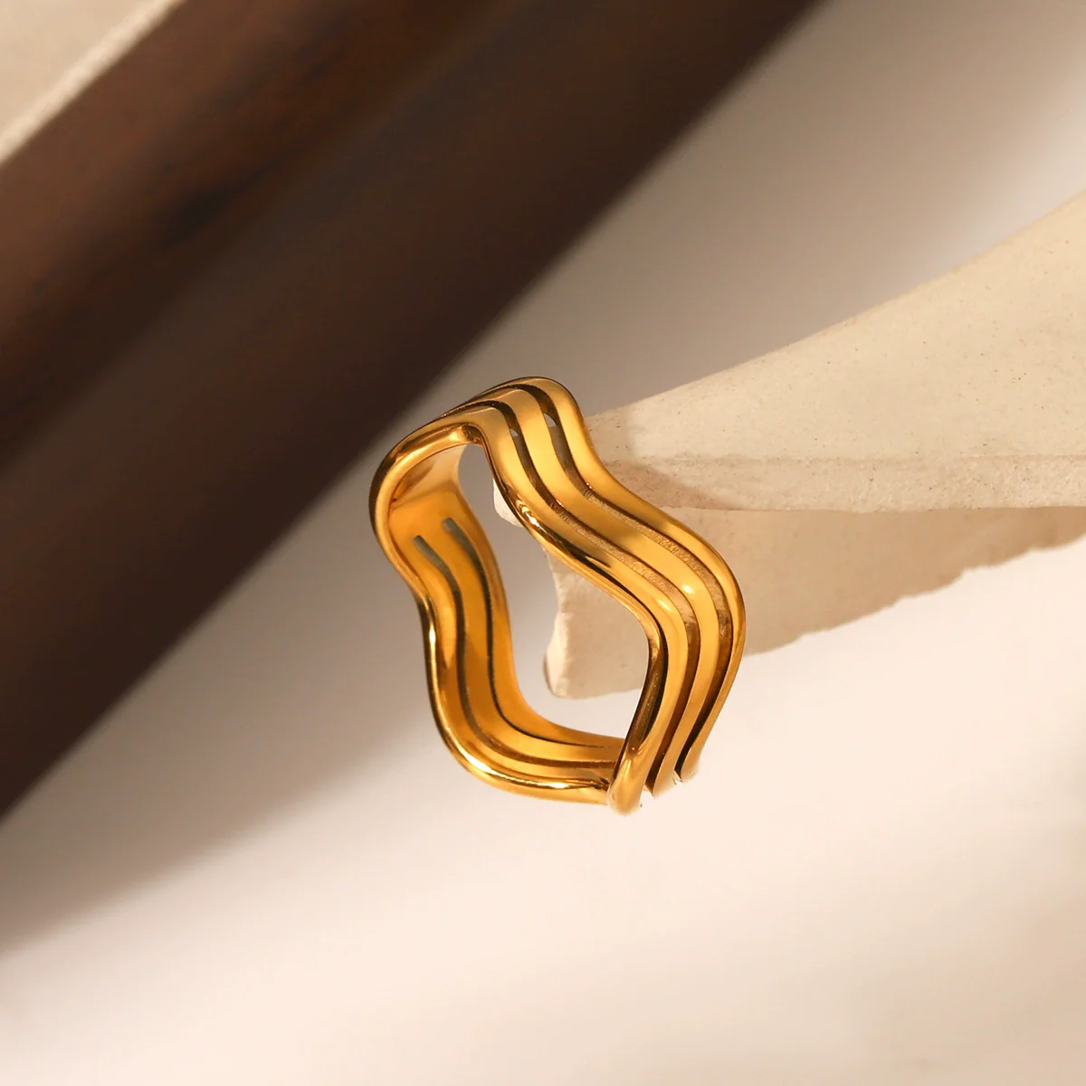 Wholesale Ins Style Geometric Wavy Line Stainless Steel 18K Gold Electroplated Women's Ring - Image 2