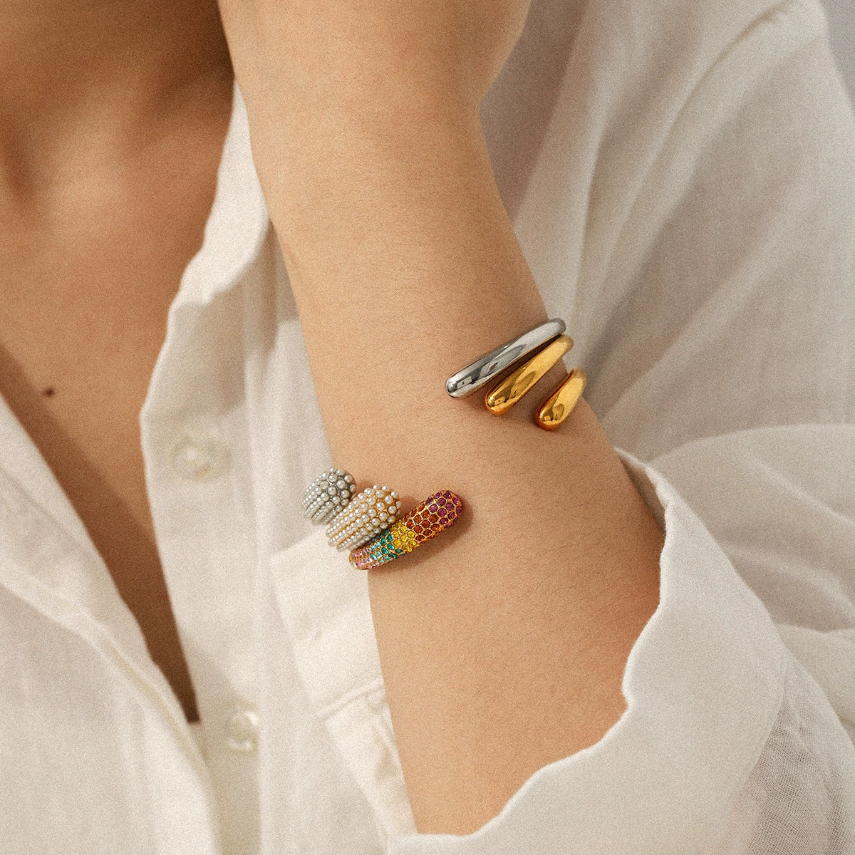 Wholesale Ins Style Minimalist Open Bracelet Electroplated Titanium Steel And Stainless Steel Inlaid With Pearls Hand Jewelry - Image 3
