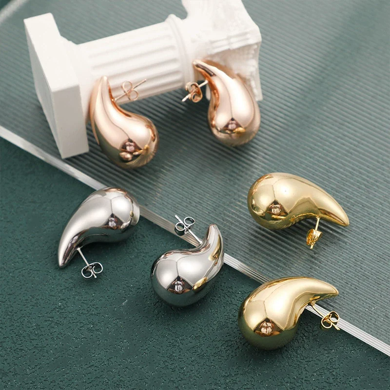 Wholesale Jewelry Copper Drop Shape Electroplated Hollow Three Dimensional Women's Earrings - Image 4