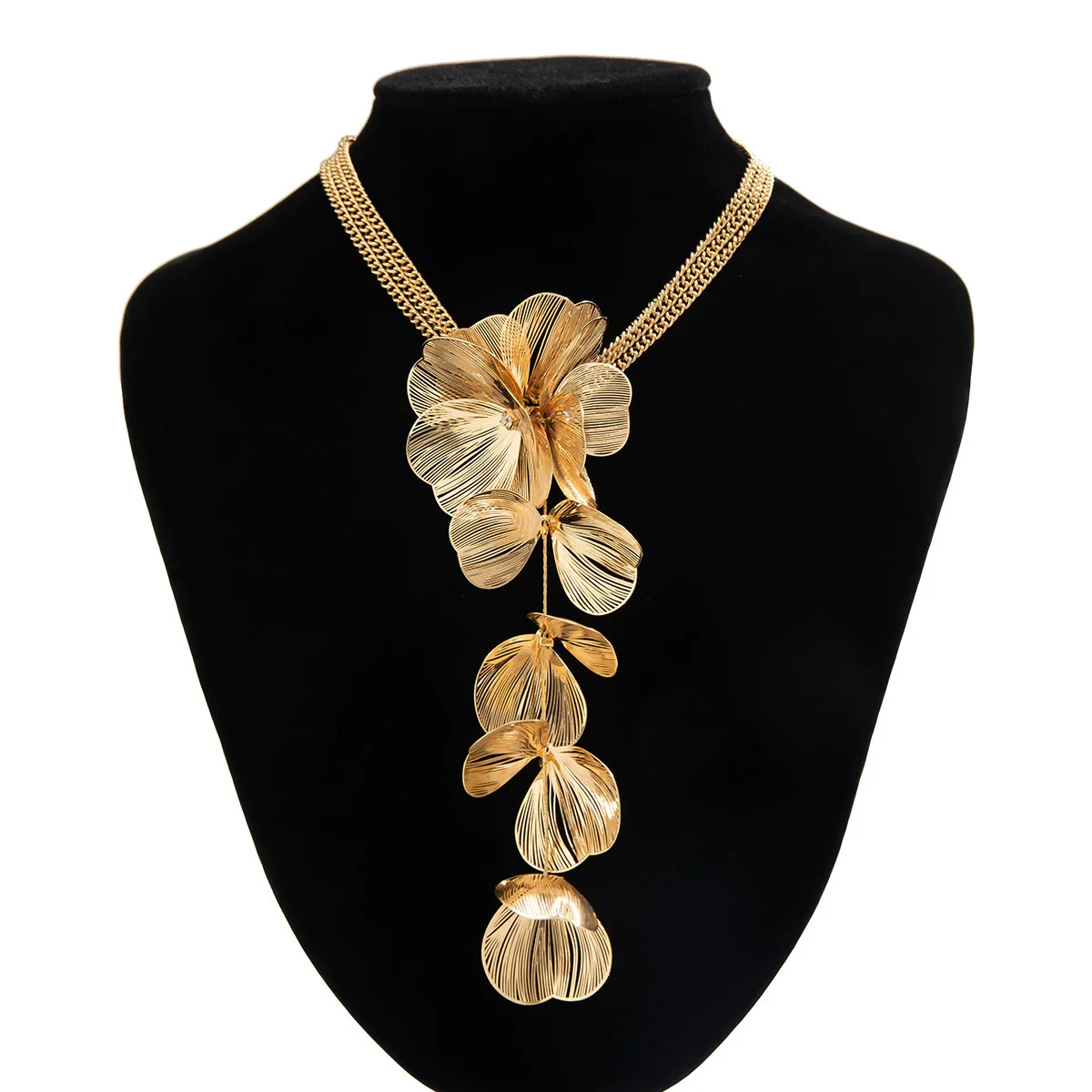 Wholesale Jewelry Copper Leaf Tassel Snake Bone Chain Choker Retro Style - Image 15