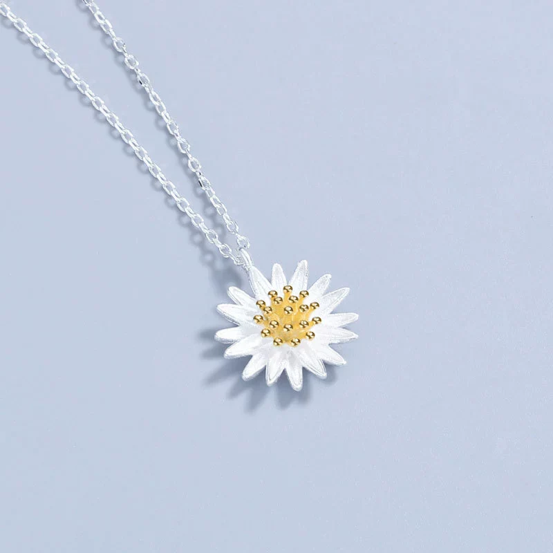 Wholesale Jewelry Daisy Style 925 Sterling Silver Necklace With Electroplating Treatment - Image 3