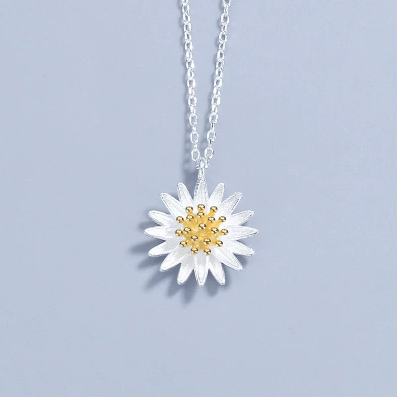 Wholesale Jewelry Daisy Style 925 Sterling Silver Necklace With Electroplating Treatment - Image 6