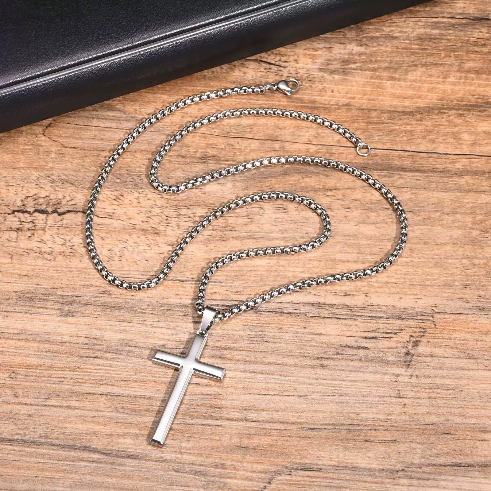 Wholesale Jewelry Fashion Geometric Stainless Steel Cross Pendant Necklace For Men With Electroplating - Image 9