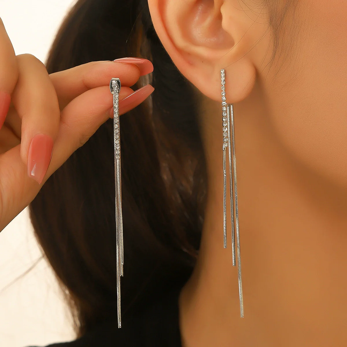 Wholesale Jewelry Geometric Copper Electroplated Women's Long Tassel Earrings - Image 4