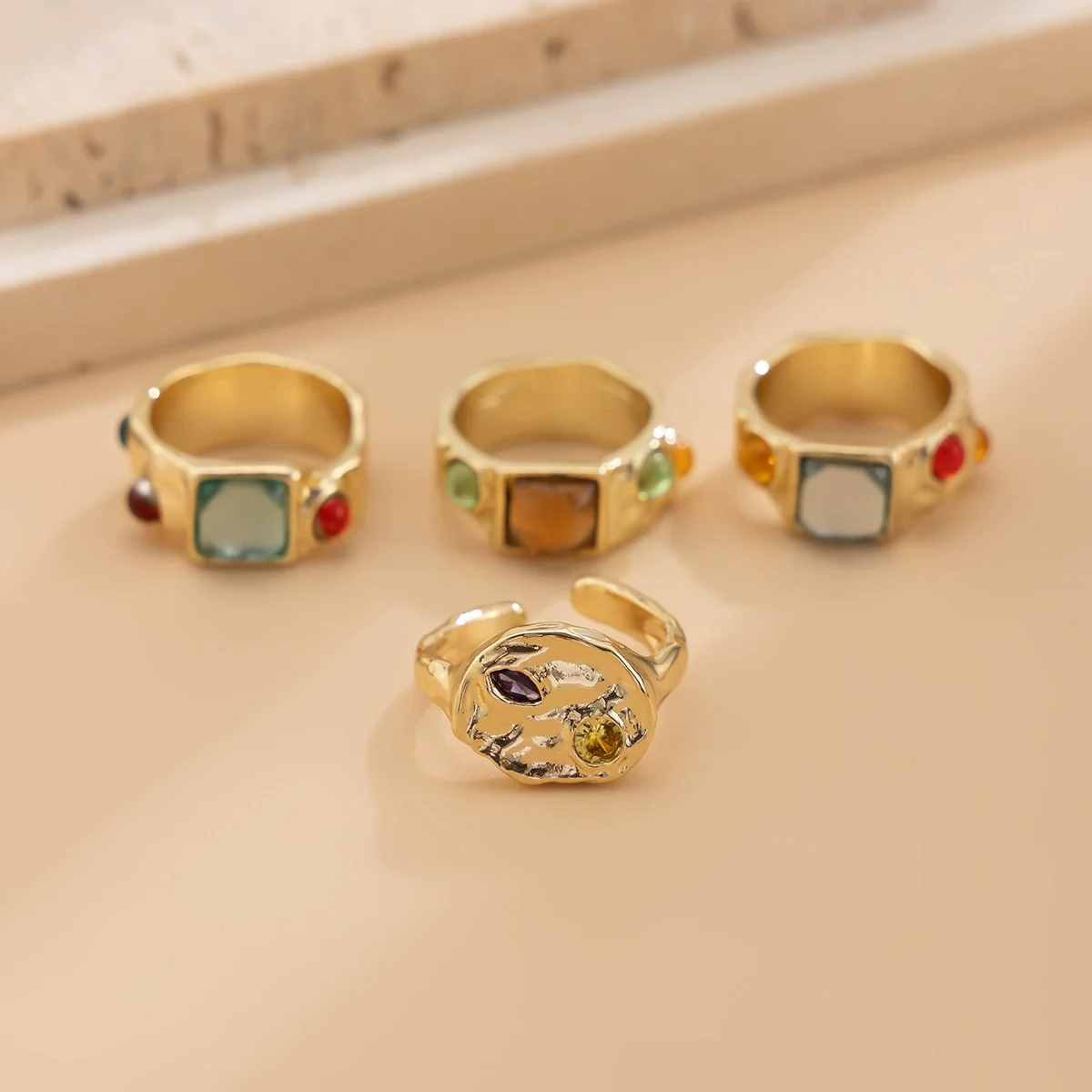 Wholesale Jewelry Geometric Gemstone Inlaid Alloy Ring With Electroplating Treatment For Women - Image 4