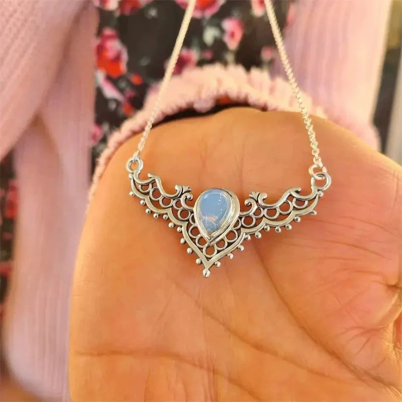 Wholesale Jewelry Geometric Hollow Antler Inlaid Imitation Moonstone Copper Necklace For Women - Image 3