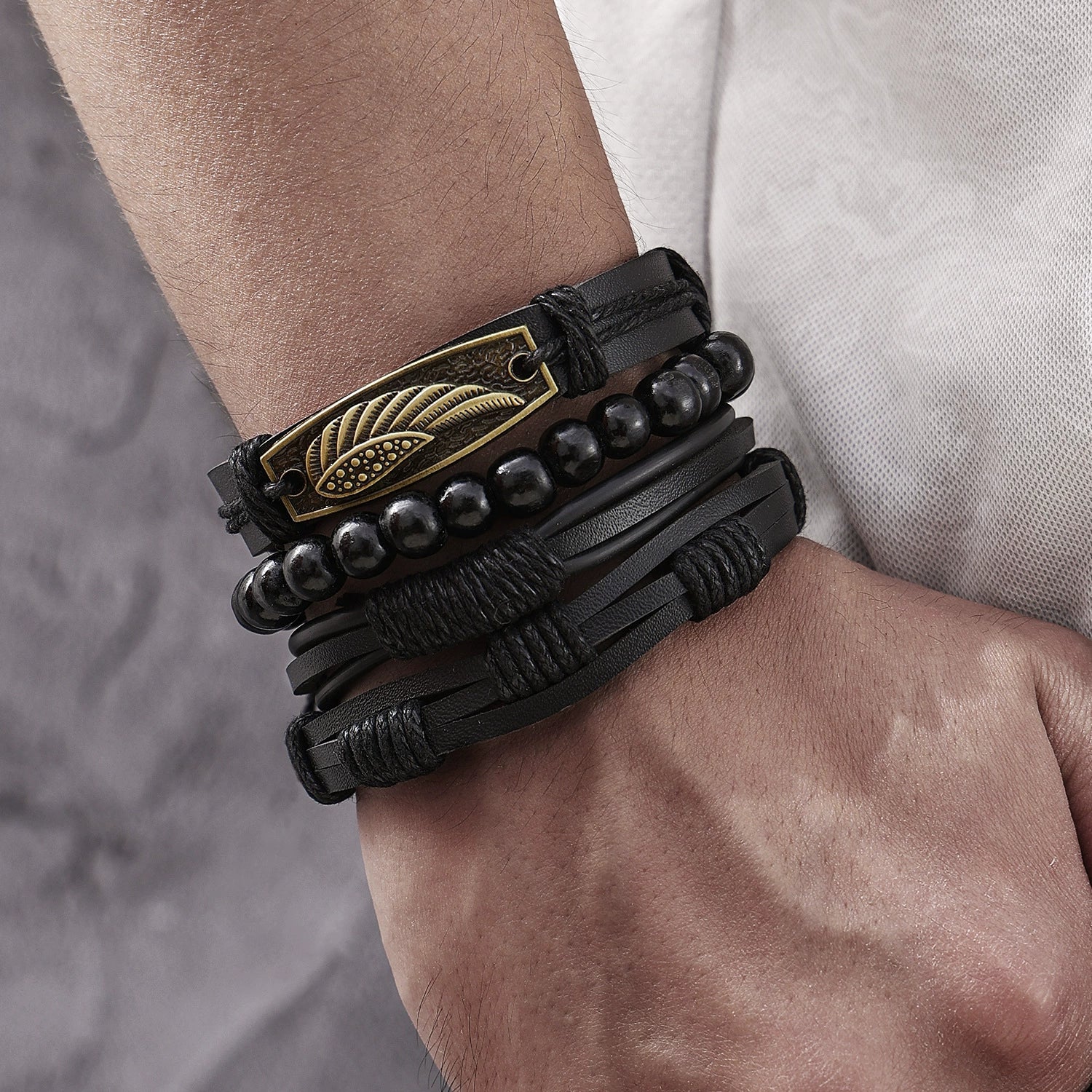 Wholesale Jewelry Handwoven Retro Feather Nameplate Artificial Leather Men's Bracelet - Image 4