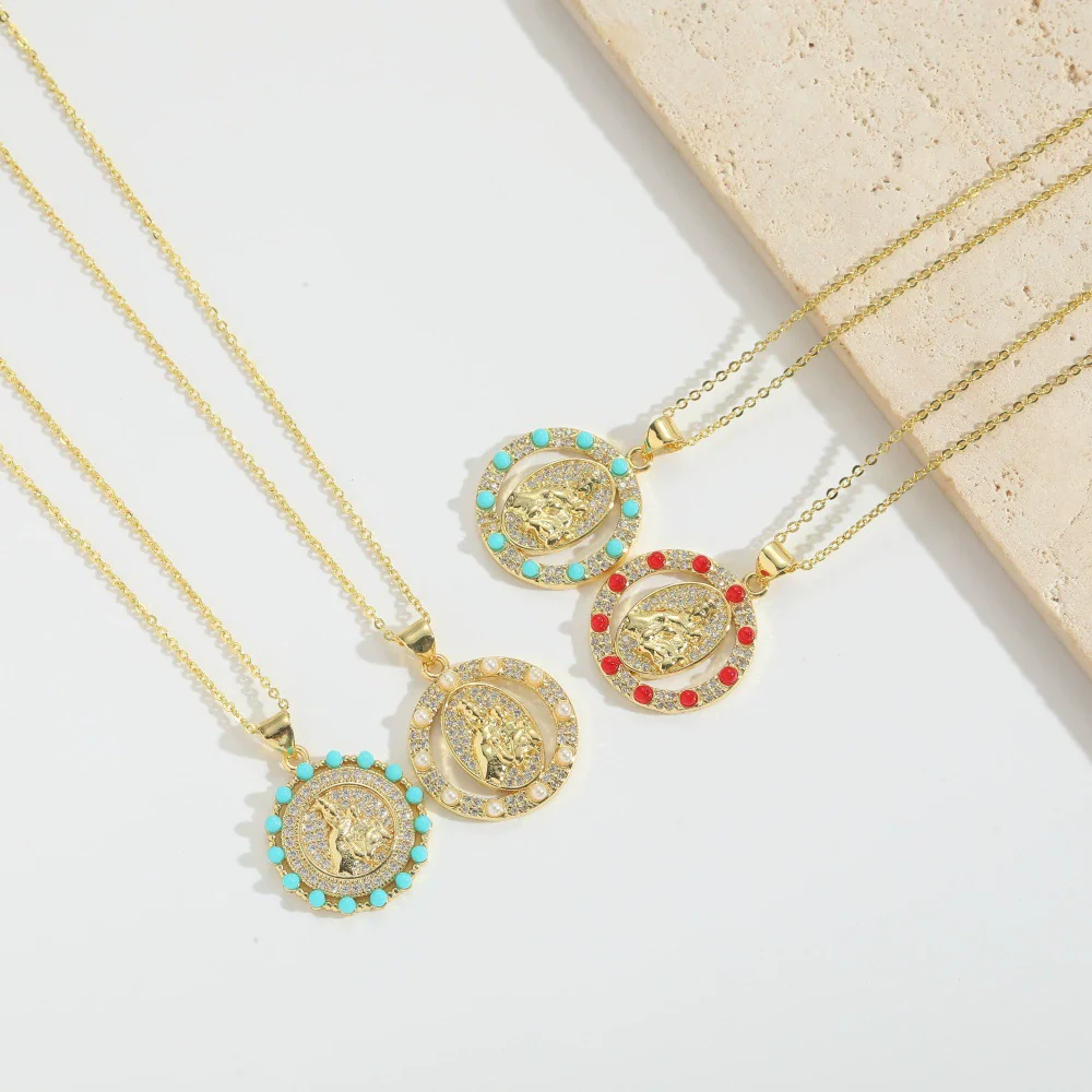 Wholesale Jewelry Retro Discshaped Geometric Copper Mixed Gemstone Setting Inlaid Pearl Electroplating Pendant Clavicle Chain Necklace For Women - Image 5