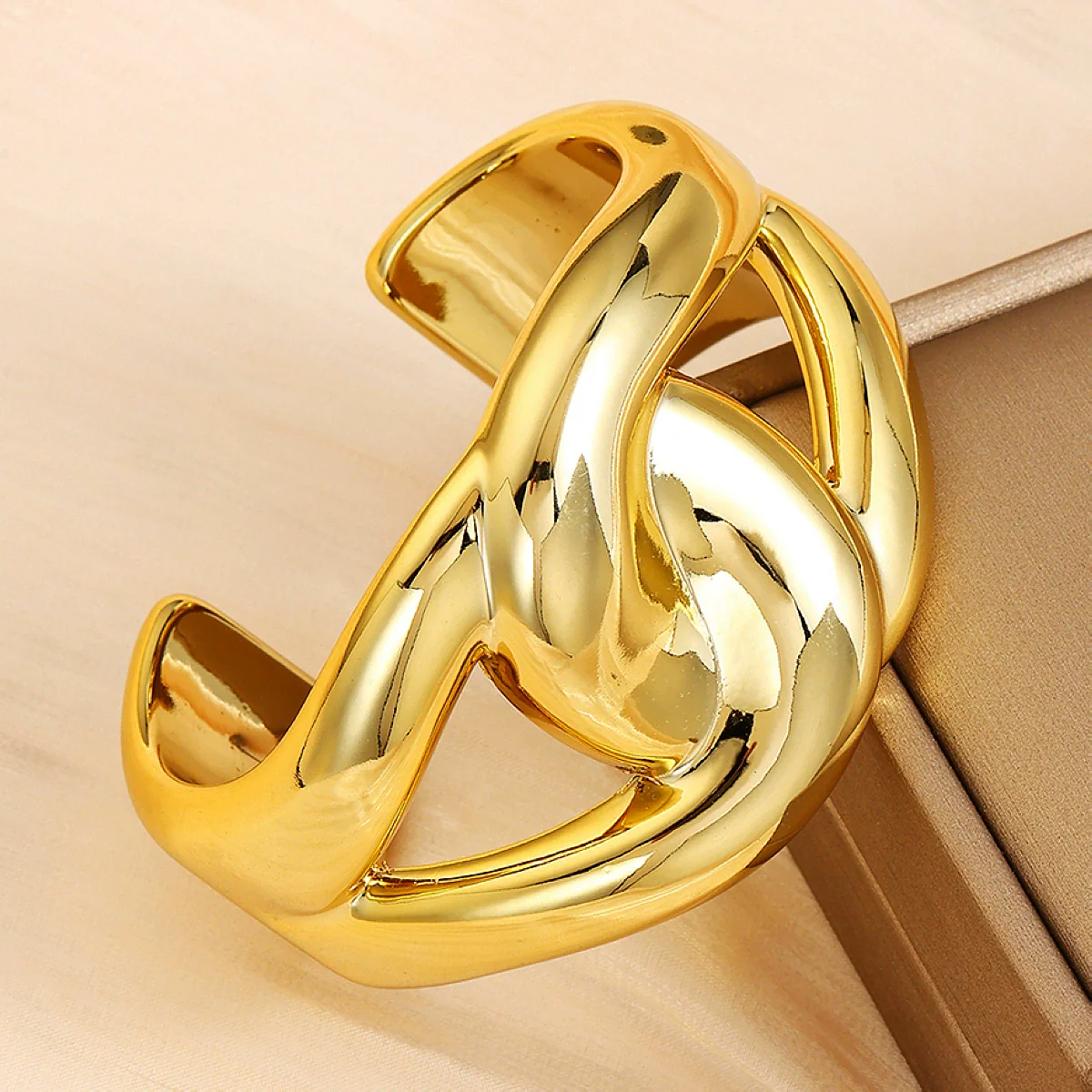 Wholesale Jewelry Retro Geometric Acrylic Electroplated Bracelet - Image 3