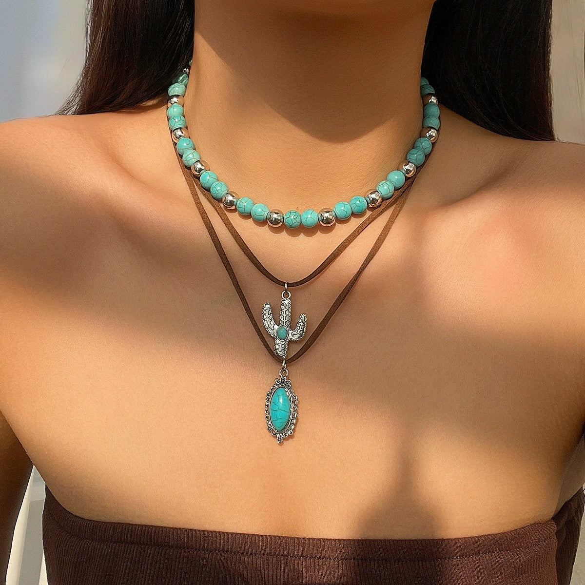 Wholesale Jewelry Retro Style Geometric Zinc Alloy Electroplated Cow Head Beaded Ball Chain Clavicle Necklace For Women - Image 3