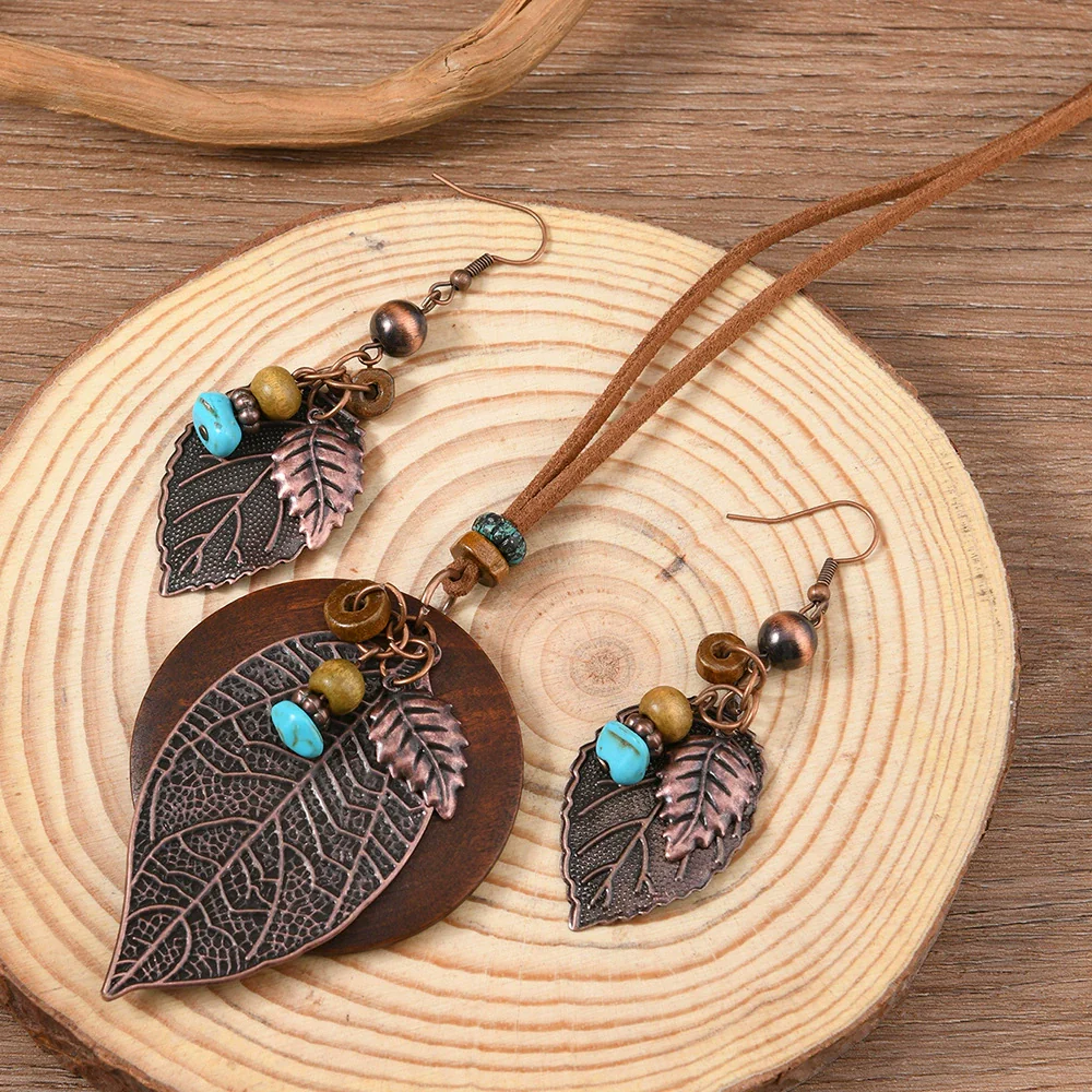 Wholesale Jewelry Retro Vintage Style Geometric Iron Sheet And Wooden Disc Handmade Women's Earrings Necklace - Image 3
