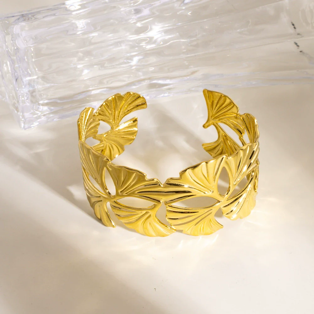 Wholesale Jewelry Stainless Steel Exaggerated Hollow Ginkgo Leaf Bracelet Electroplating - Image 3
