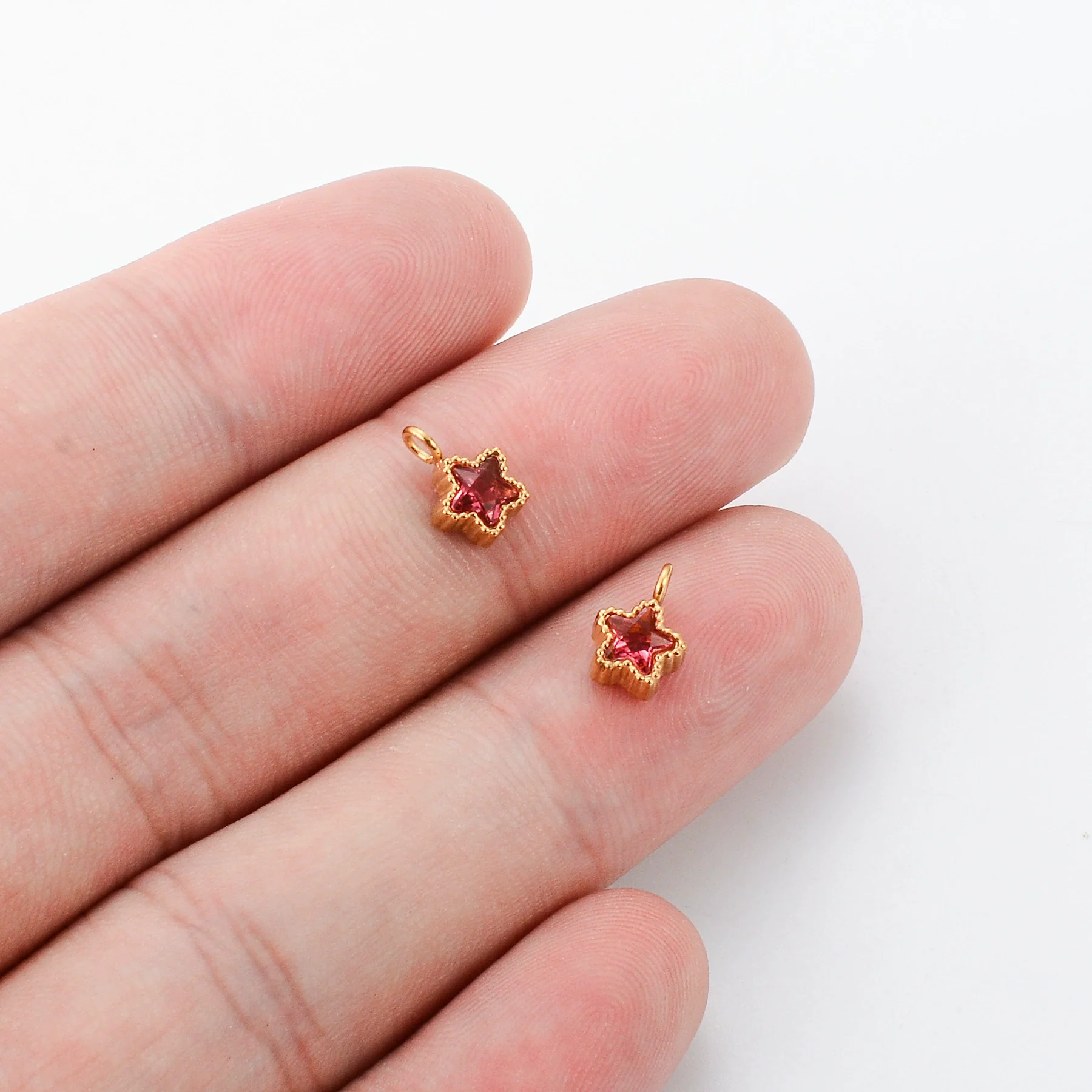Wholesale Jewelry Stainless Steel Mini Pendant Inlaid Stars Oval Round Zircon Electroplated - Image 3