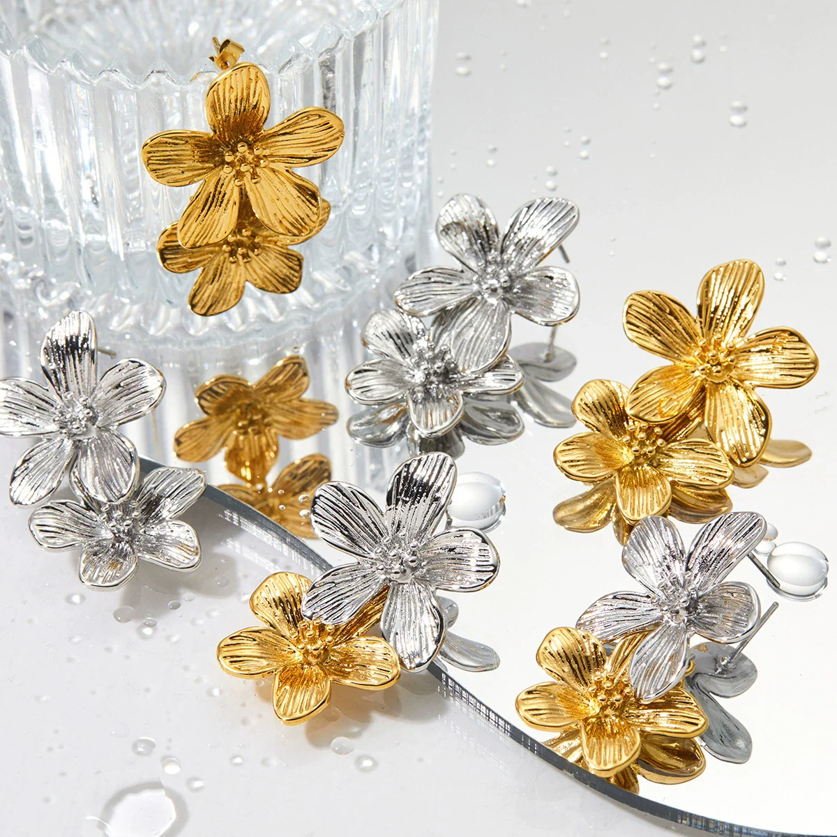 Wholesale Jewelry Stainless Steel Pleated Flower Electroplating Women - Image 4