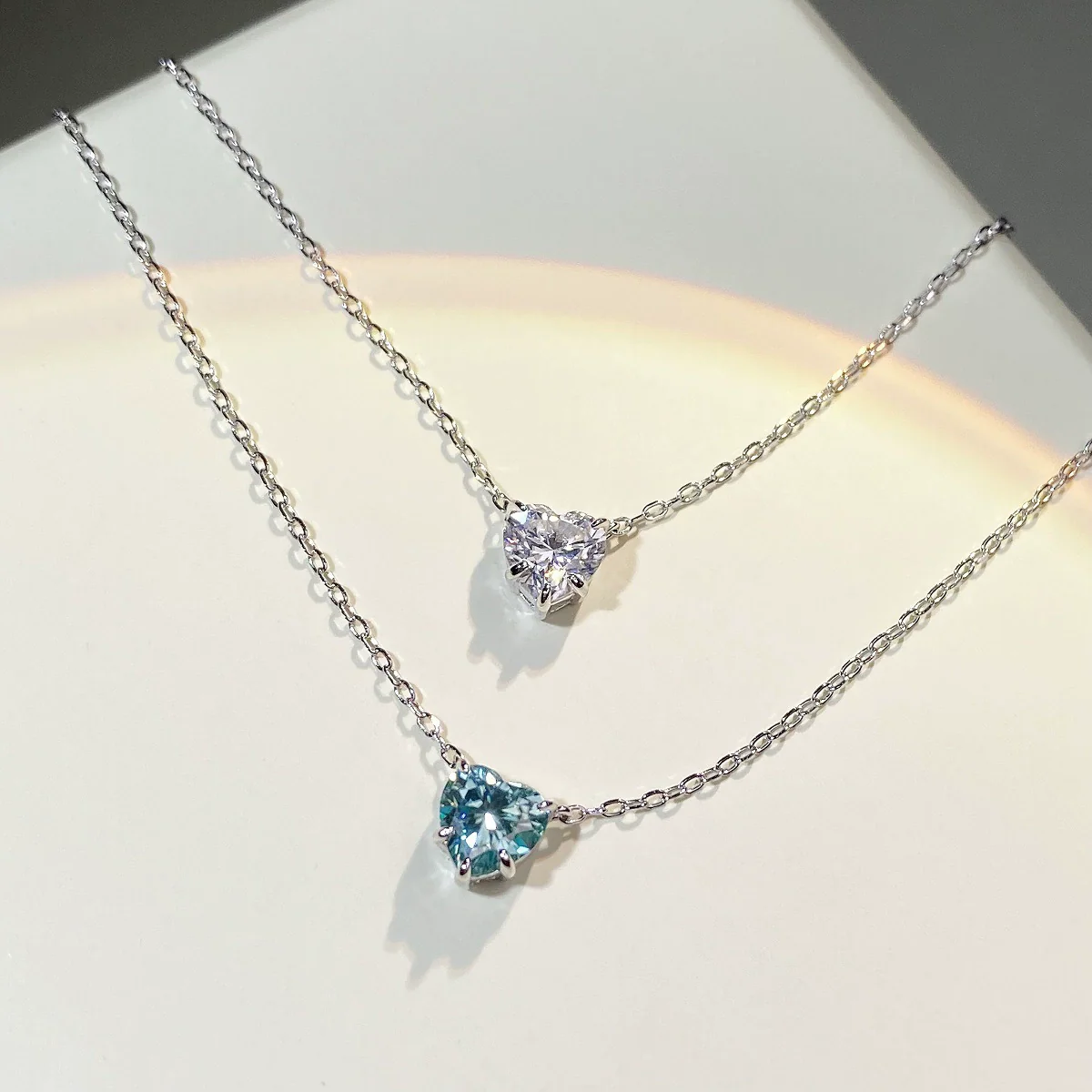 Wholesale Jewelry Sterling Silver Heart Pendant Ochain Necklace For Women Lovely Style Diamond Inlay
