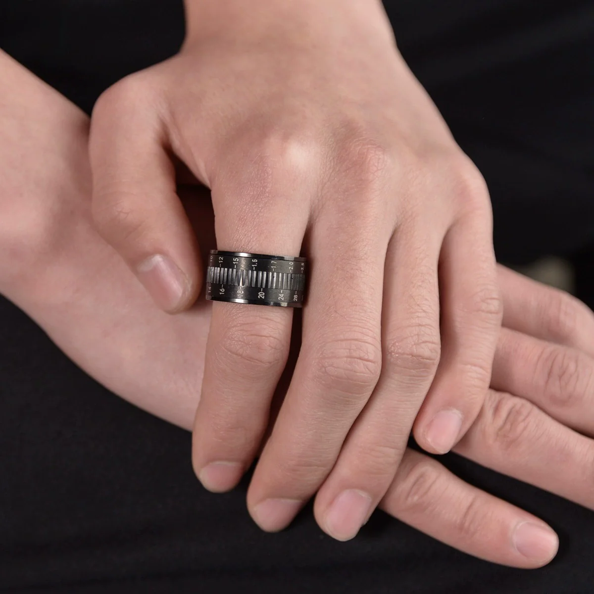 Wholesale Jewelry Titanium Steel Rotatable Camera Lens Ring Geometric Electroplating Unisex - Image 2