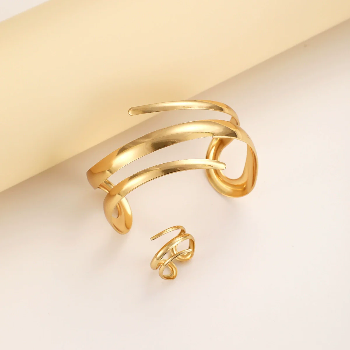 Wholesale Jewelry Zinc Alloy Geometric Personality Curved Hollow Water Drop Ring Bracelet Suit Electroplated - Image 4