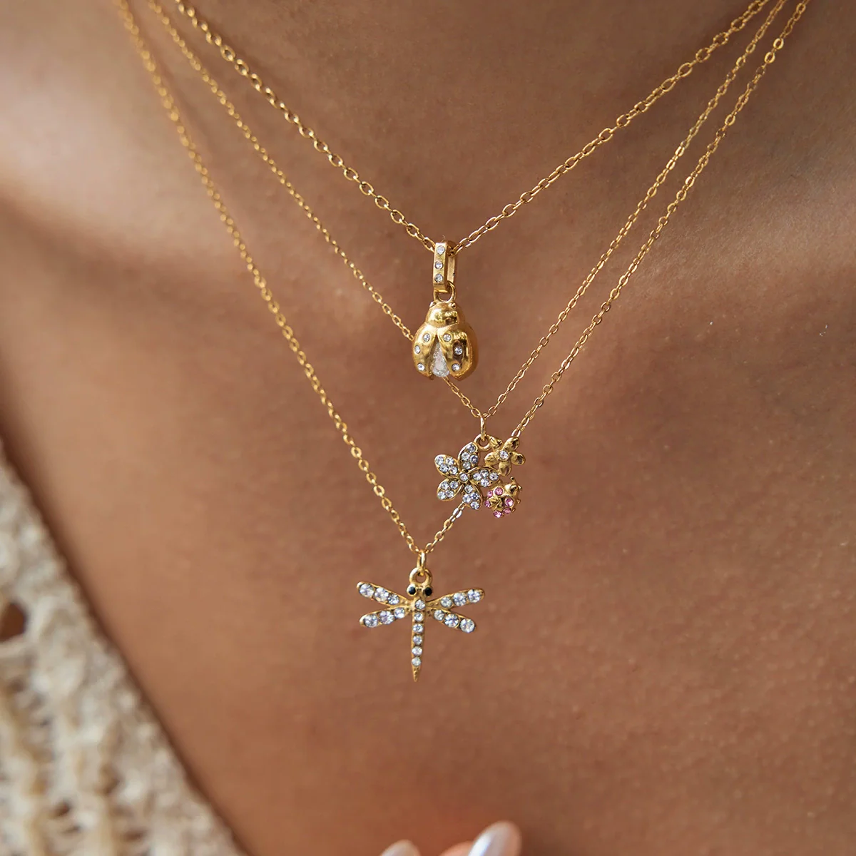 Wholesale Ladybug And Cross Pendant Necklace Electroplated 18K Gold Stainless Steel Fine Jewelry For Women