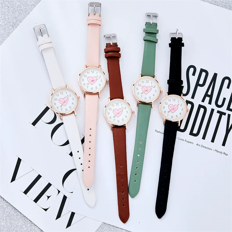 Wholesale Leisure Style Alloy And Imitation Leather Pink Round Quartz Watch With Arrow Piercing Heart Design For Female Students