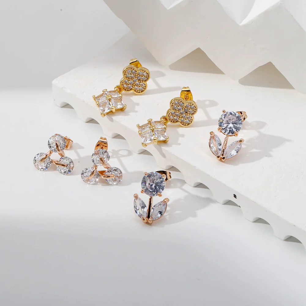 Wholesale Light Luxury Geometric Copper Electroplated Diamondstudded Women's Earrings - Image 3