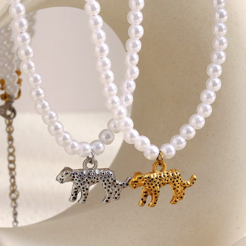 Wholesale Light Luxury Geometric Cut Out Tiger Pendant Stainless Steel 18K Electroplated Necklace For Women