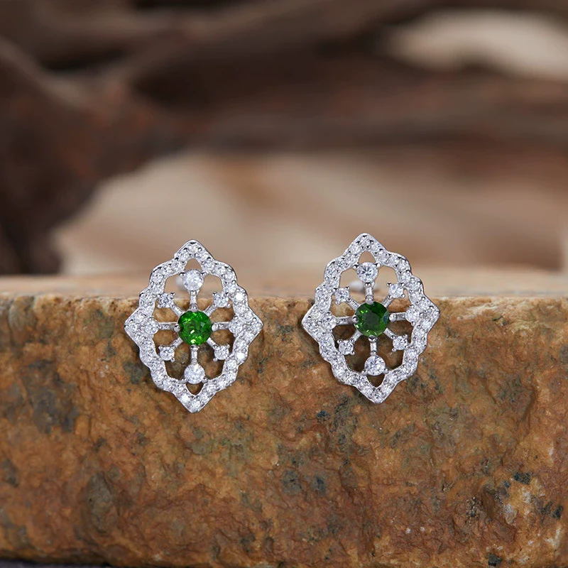 Wholesale Light Luxury Geometric Silver Pendant Necklace With Natural Gemstones - Image 9